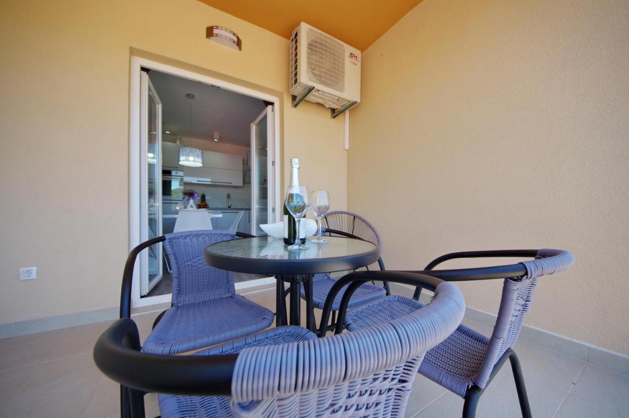 Poljica  Apartmani Maris מראה חיצוני תמונה